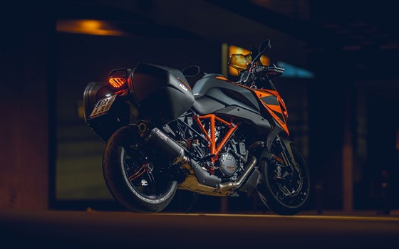Gebrauchtmotorrad KTM 1290 Super Duke GT - Bild 4