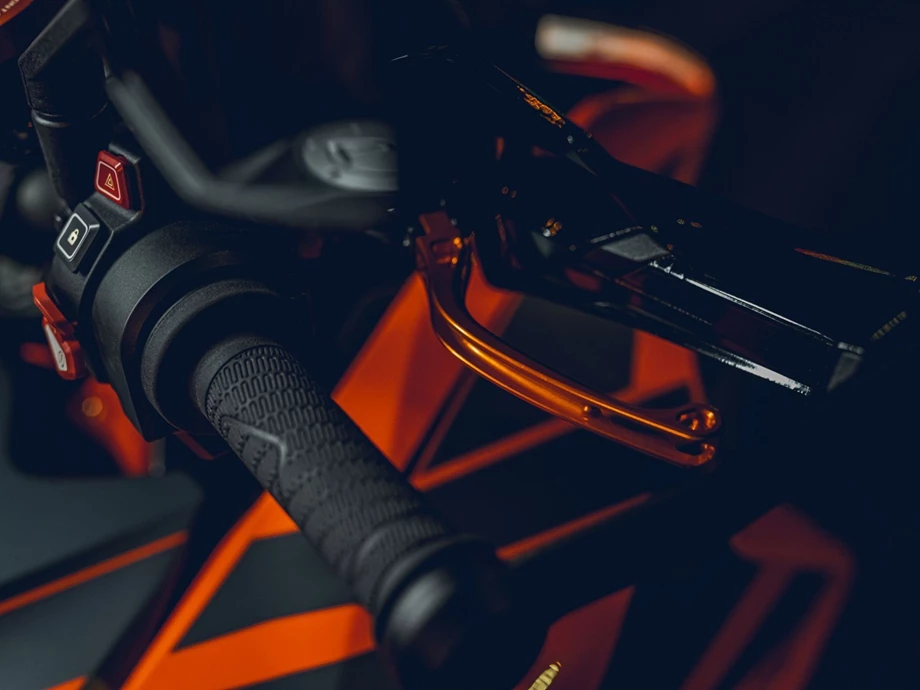 Angebot KTM 1290 Super Duke GT Bild 5: Angebot KTM 1290 Super Duke GT