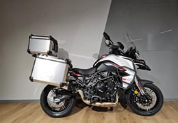 Neumotorrad Benelli TRK 702