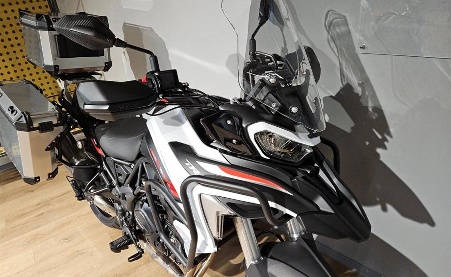 Angebot Benelli TRK 702 Bild 7: Angebot Benelli TRK 702