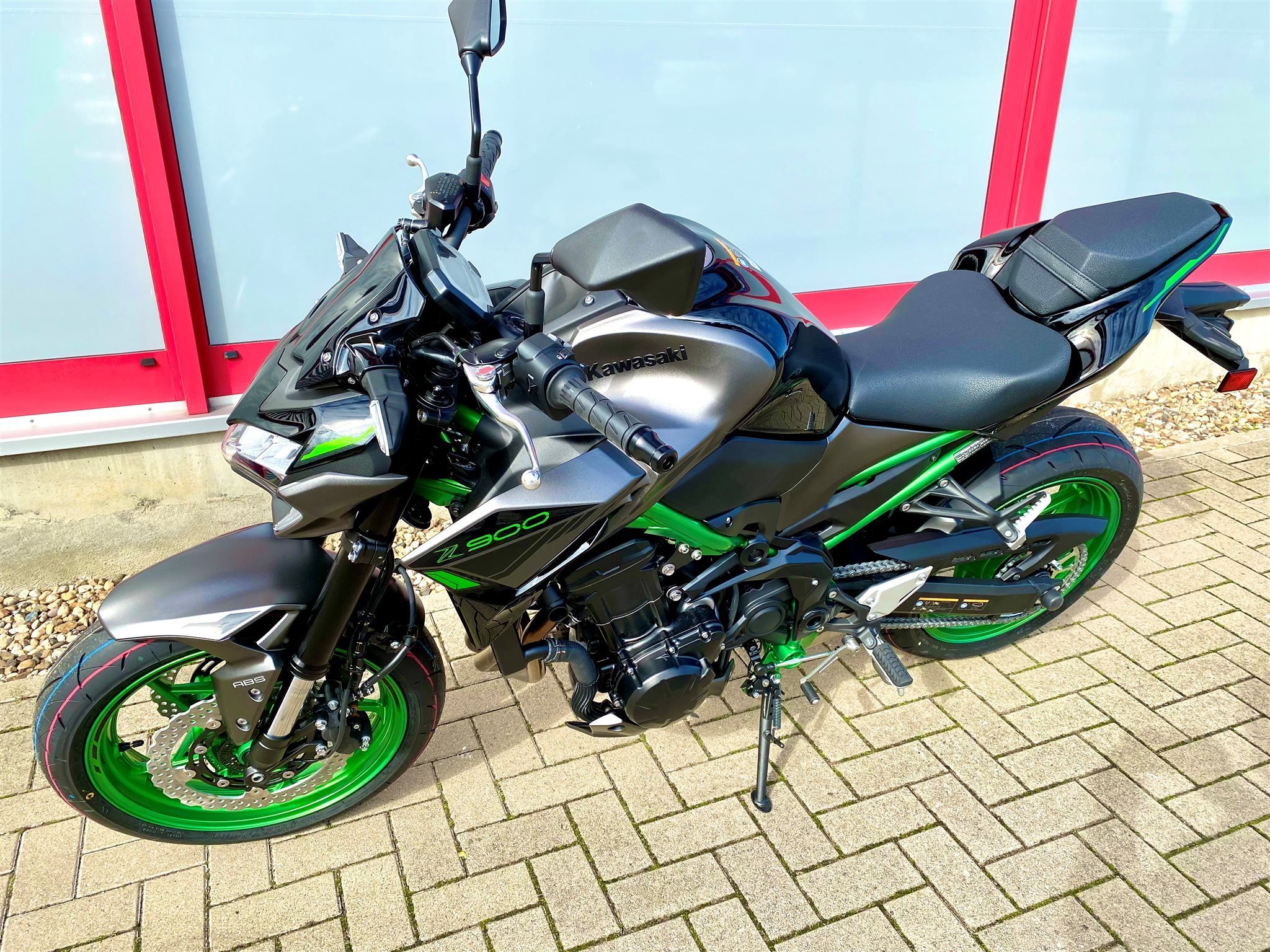 Motorrad Kawasaki Z900 sofort verfügbar, Modell 2024!, Baujahr: 2024, 0 km  , Preis: 10.395,00 EUR. aus Berlin