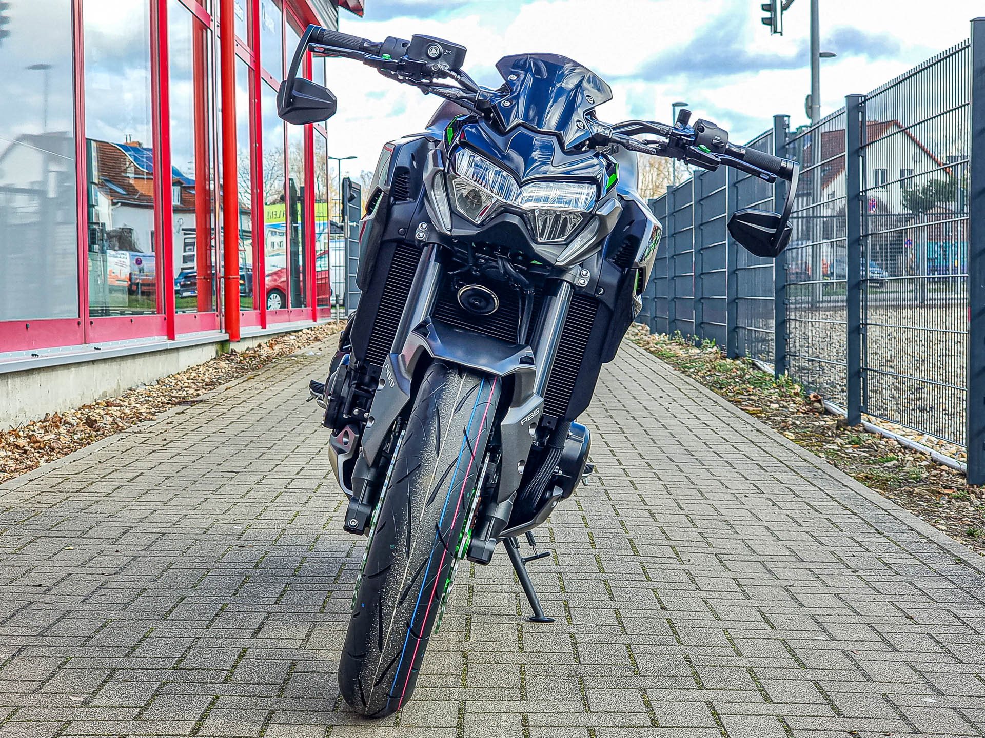 Motorbike Kawasaki Z900 sofort verfügbar! Modell 2024 !!, Year of  manufacture: 2024, 0 km , Price: 10.295,00 EUR. of Berlin