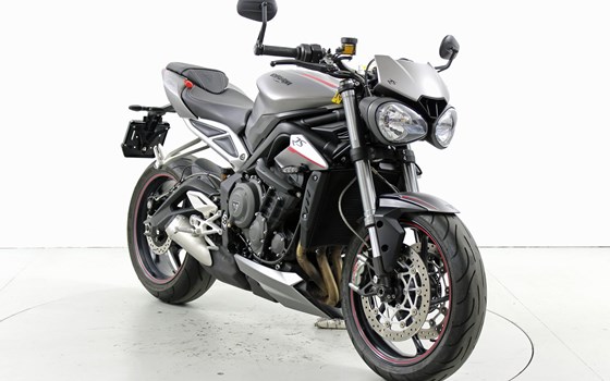 Motorrad Occasion Triumph Street Triple 765 RS - Bild 2