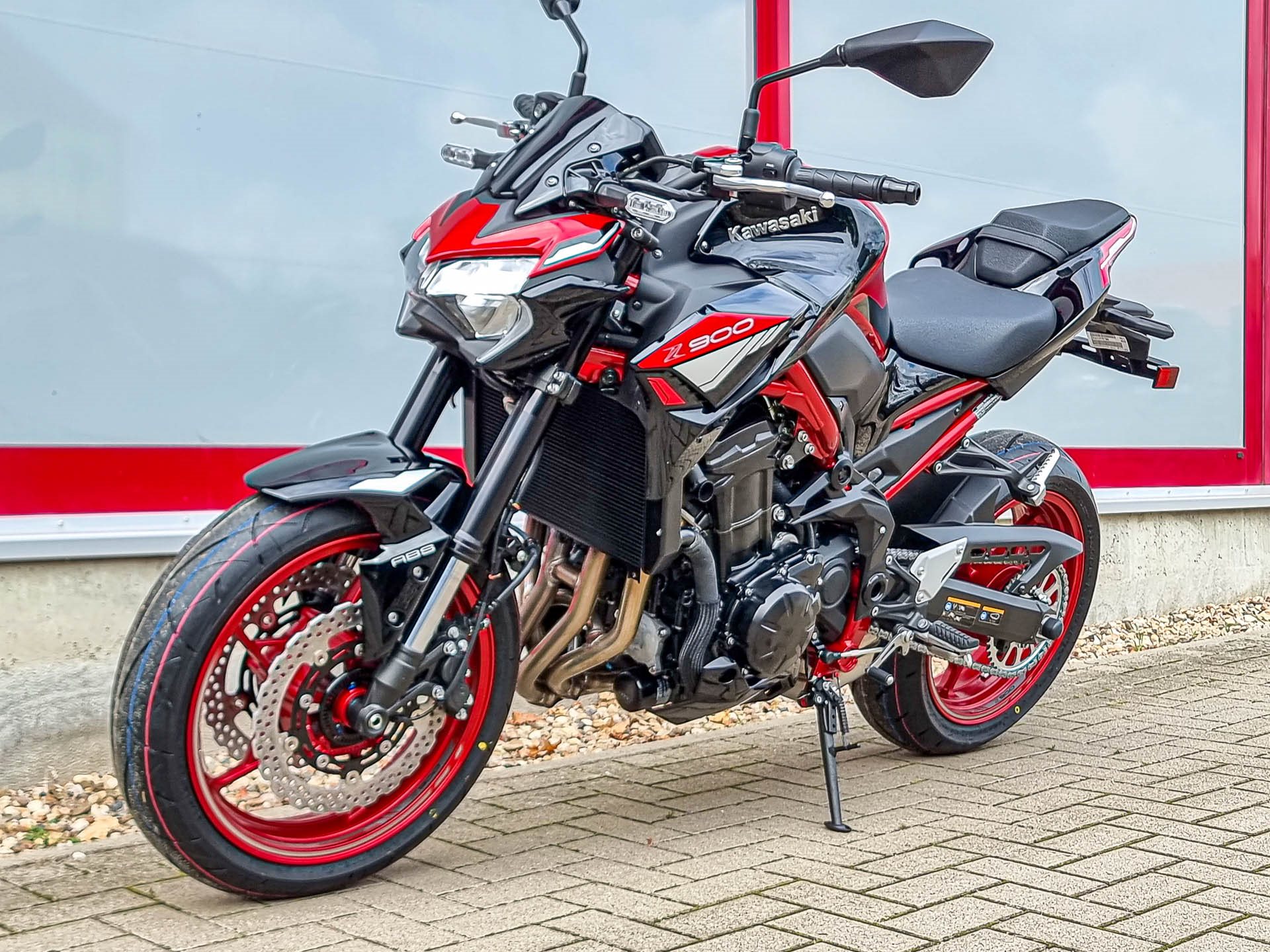 Motorrad Kawasaki Z900 Neu, Mod. 2024 !! sofort verfügbar