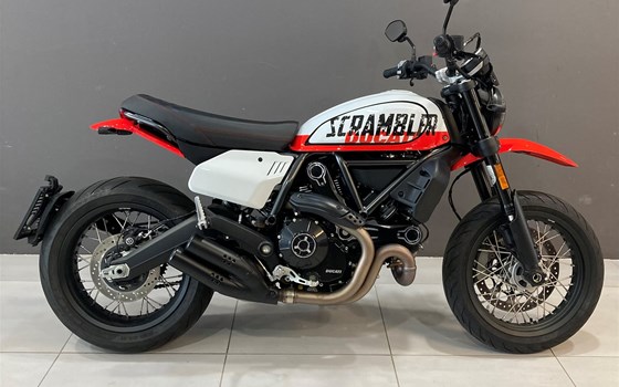 Gebrauchtmotorrad Ducati Scrambler Urban Motard - Bild 2 Gebrauchtmotorrad Ducati Scrambler Urban Motard - Bild 2
