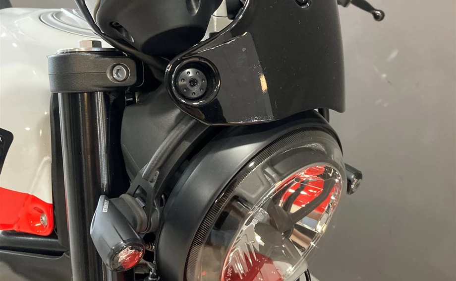 Offer Ducati Scrambler Urban Motard Bild 6: Offer Ducati Scrambler Urban Motard