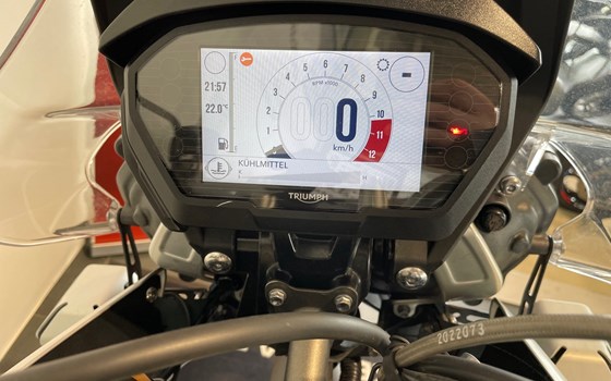 Gebrauchtmotorrad Triumph Tiger 800 XCA - Bild 6 Gebrauchtmotorrad Triumph Tiger 800 XCA - Bild 6