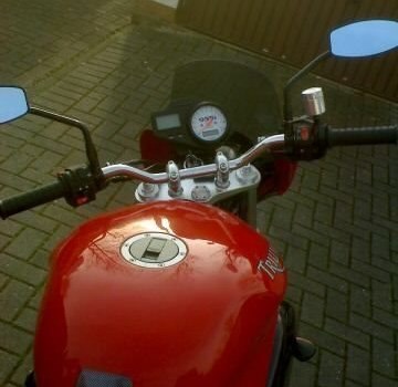 Gebrauchtmotorrad Triumph Speed Triple 955i - Bild 4