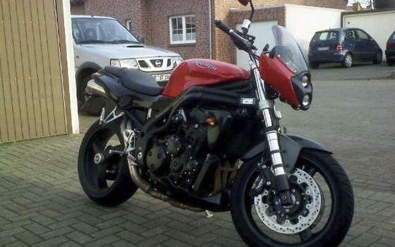 Gebrauchtmotorrad Triumph Speed Triple 955i - Bild 5