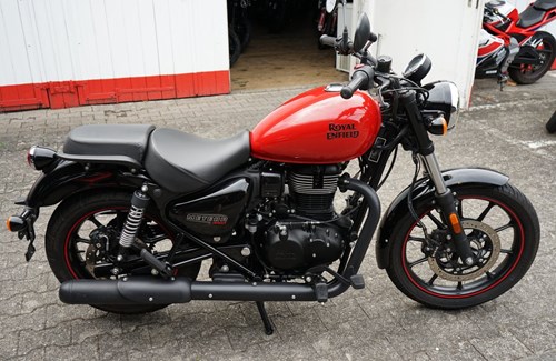 Gebrauchtmotorrad Royal Enfield Meteor 350 Supernova