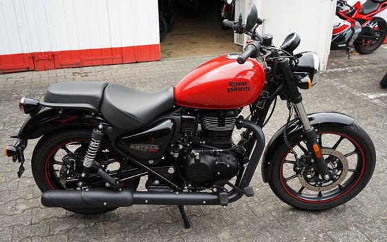 Gebrauchtmotorrad Royal Enfield Meteor 350 Supernova - Bild 1