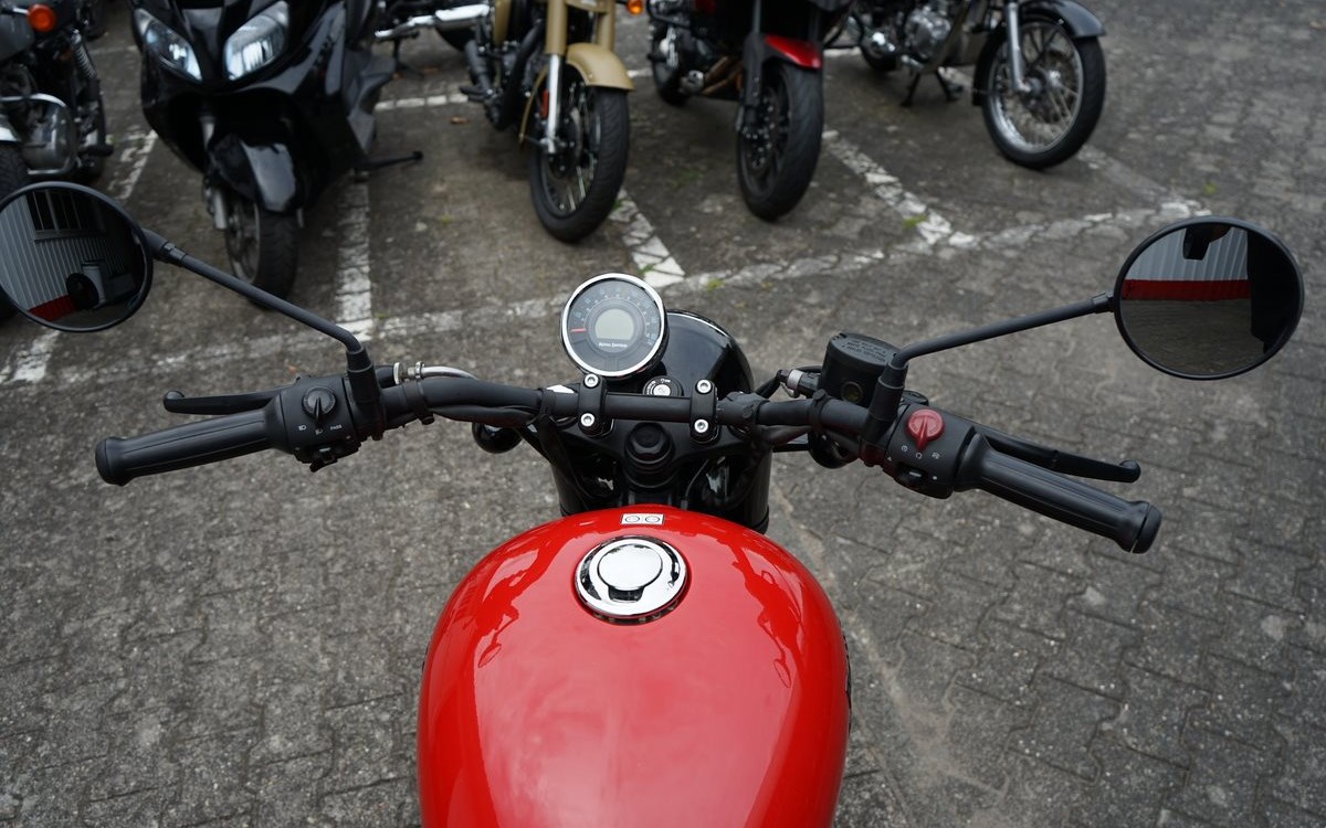 Angebot Royal Enfield Meteor 350 Supernova