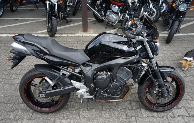 Yamaha FZ6 S2