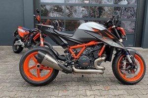 Angebot KTM 1290 Super Duke R EVO