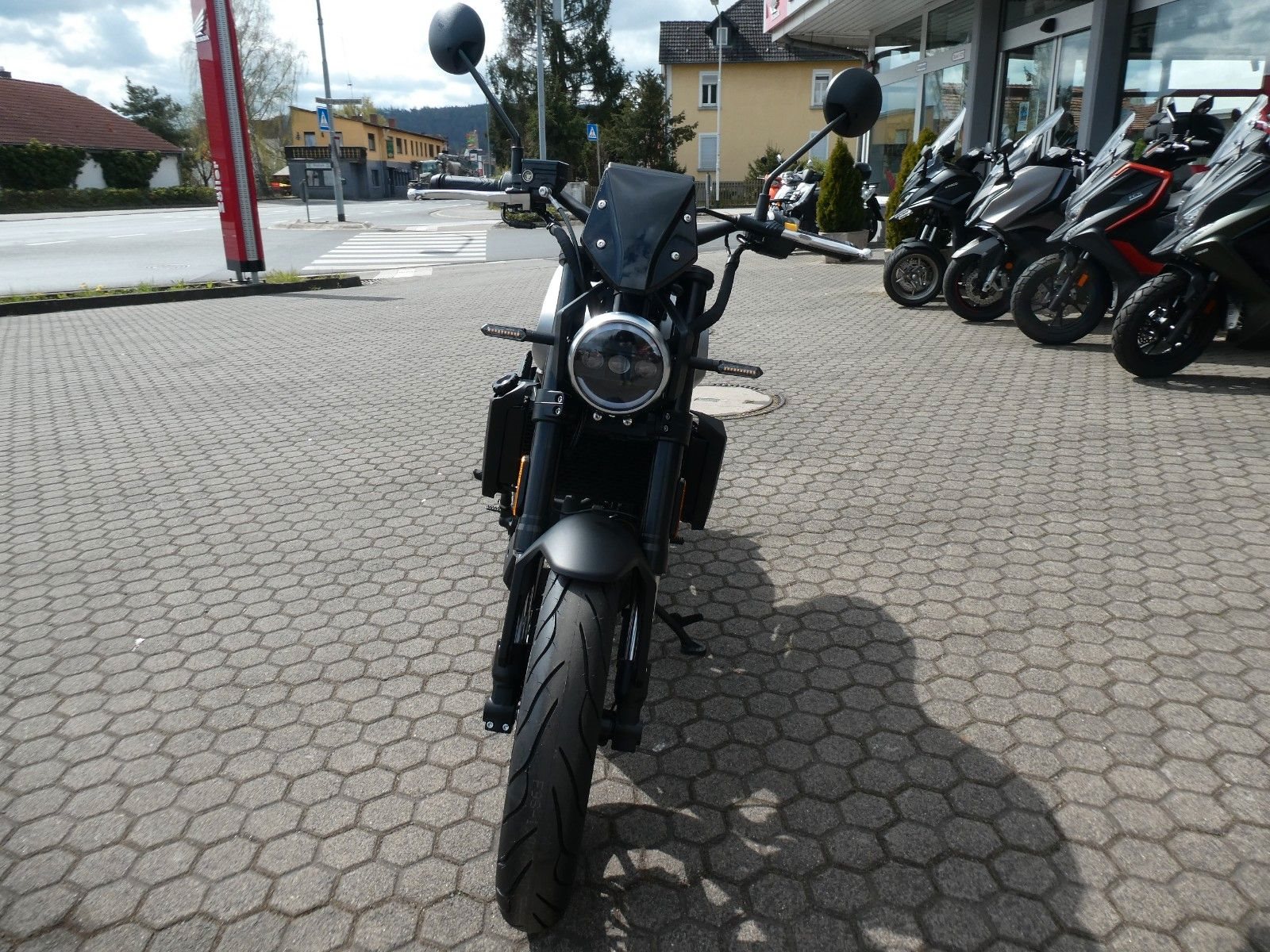 Motorrad Motobi DL Cafe Racer CR Cafe Racer ABS E Aktion Baujahr Km Preis