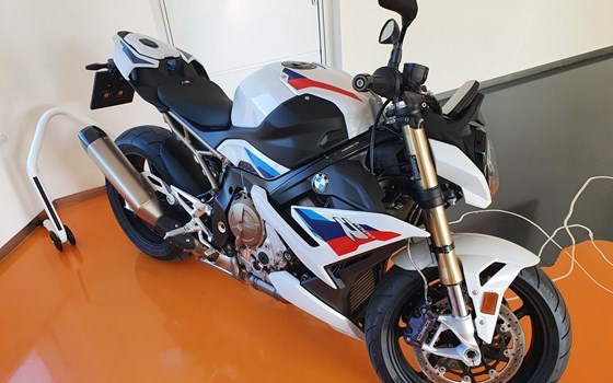 Gebrauchtmotorrad BMW S 1000 R - Bild 2 Gebrauchtmotorrad BMW S 1000 R - Bild 2