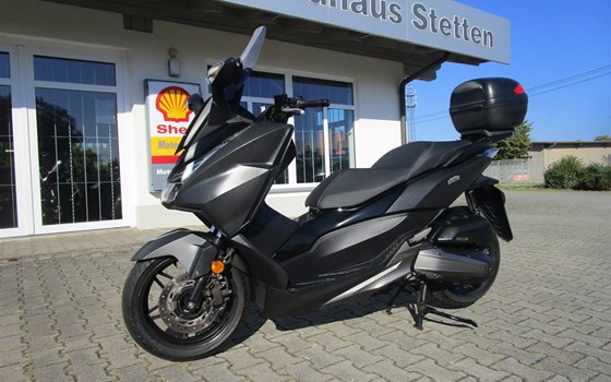 Gebrauchtmotorrad Honda Forza 125 - Bild 2