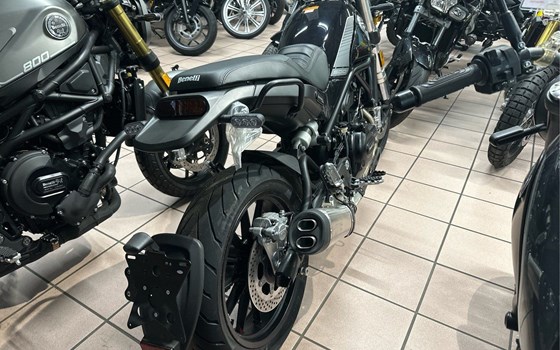 Neufahrzeug Benelli Leoncino 500 - Bild 6