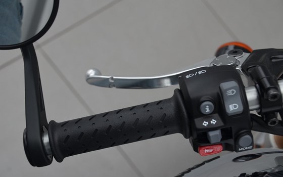 Neufahrzeug Triumph Thruxton - Bild 19