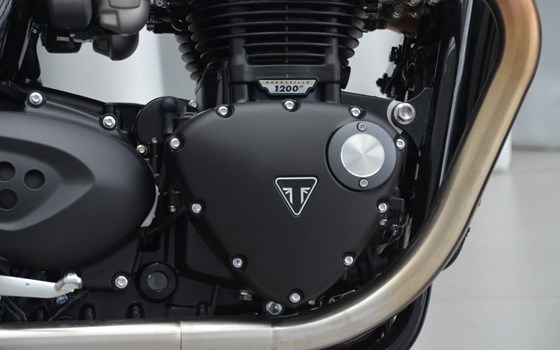 Neufahrzeug Triumph Thruxton - Bild 17 Neufahrzeug Triumph Thruxton - Bild 17