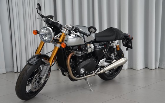 Neufahrzeug Triumph Thruxton - Bild 2 Neufahrzeug Triumph Thruxton - Bild 2