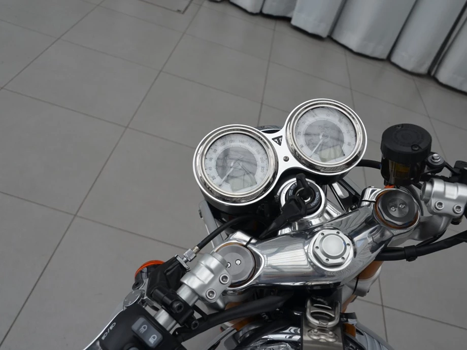 Angebot Triumph Thruxton Bild 9: Angebot Triumph Thruxton