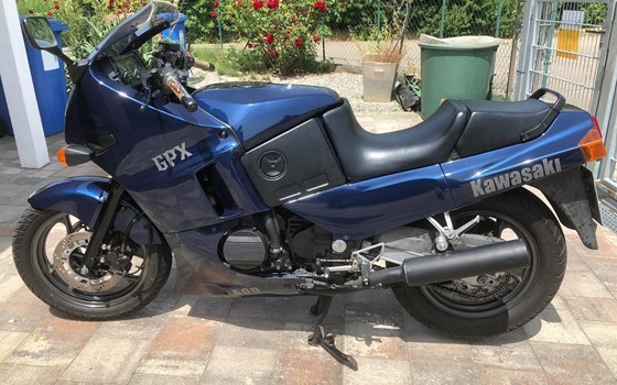 Gebrauchtmotorrad Kawasaki GPZ 600R - Bild 1
