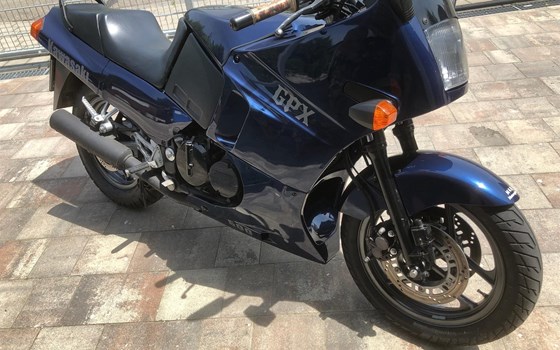 Gebrauchtmotorrad Kawasaki GPZ 600R - Bild 2