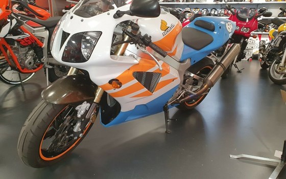 Gebrauchtmotorrad Honda VTR 1000 SP-1 - Bild 1