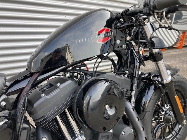 Harley-Davidson Sportster XL 1200X Forty-Eight (Vivid Black) - Bild 2