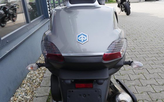 Gebrauchtmotorrad Piaggio MP3 400 - Bild 10