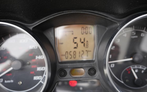 Gebrauchtmotorrad Piaggio MP3 400 - Bild 16