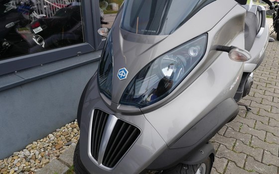 Gebrauchtmotorrad Piaggio MP3 400 - Bild 13