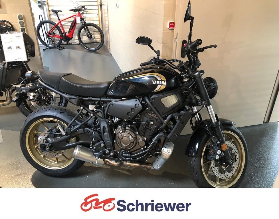 Yamaha XSR700 