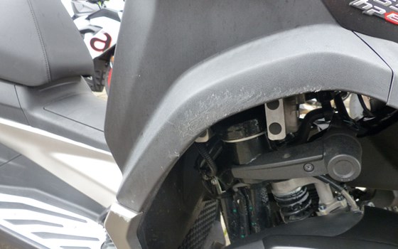 Gebrauchtmotorrad Piaggio MP3 530 HPE Exclusive - Bild 15