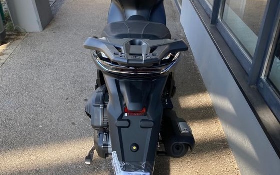 Neufahrzeug Honda SH125i - Bild 6 Neufahrzeug Honda SH125i - Bild 6