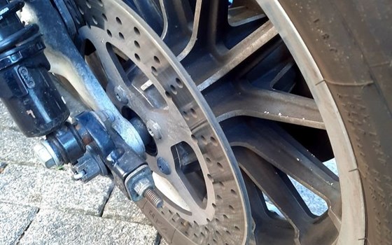 Gebrauchtmotorrad Harley-Davidson Sportster XL 883 R Roadster - Bild 12