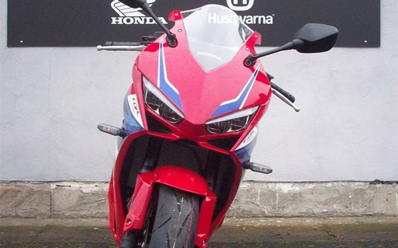 Neufahrzeug Honda CBR650R - Bild 3