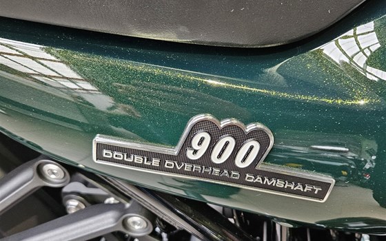 Gebrauchtmotorrad Kawasaki Z900 RS - Bild 6