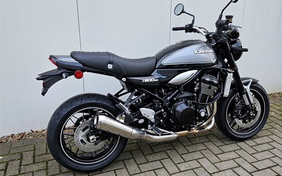 Gebrauchtmotorrad Kawasaki Z900 RS - Bild 2