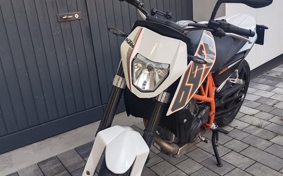 Gebrauchtmotorrad KTM 690 Duke - Bild 2 Gebrauchtmotorrad KTM 690 Duke - Bild 2
