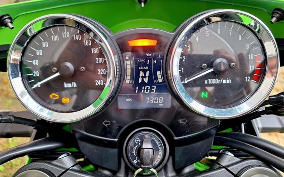 Gebrauchtmotorrad Kawasaki Z900 RS 50th Anniversary - Bild 2