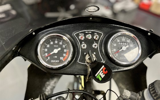 Gebrauchtmotorrad Ducati Königswelle - 900 SS - Bild 9