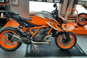 Angebot KTM 1290 Super Duke R EVO