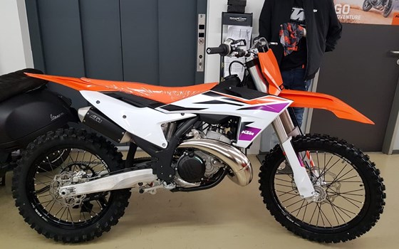 Neufahrzeug KTM 300 SX - Bild 1 Neufahrzeug KTM 300 SX - Bild 1