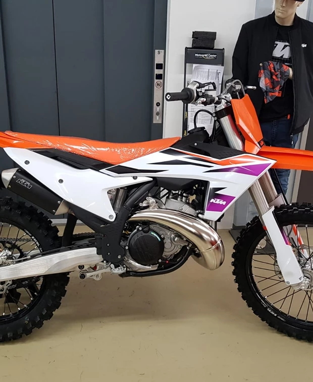 KTM 300 SX<br />MJ 2024 , Noch 1 Stück verfügbar !