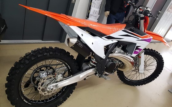 Neufahrzeug KTM 300 SX - Bild 3 Neufahrzeug KTM 300 SX - Bild 3