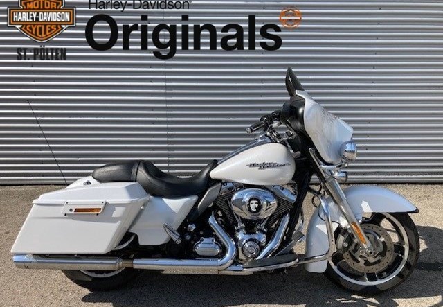 Harley-Davidson Street Glide FLHX (White Denim)