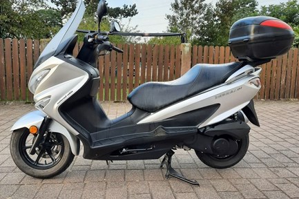 Suzuki Burgman 125