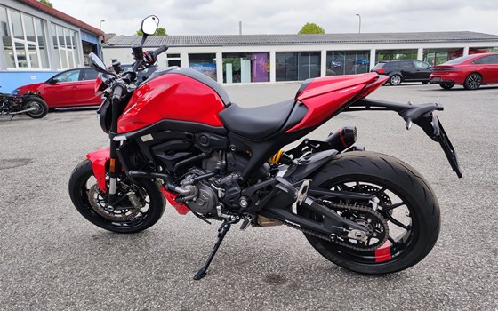 Gebrauchtmotorrad Ducati Monster + - Bild 4 Gebrauchtmotorrad Ducati Monster + - Bild 4